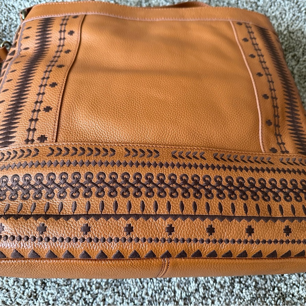Isabella Fiore Large Boho Purse - New
